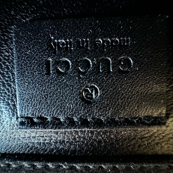 Authentic Gucci Patent Microguccissima Small Broadway Clutch Black - Picture 4 of 7